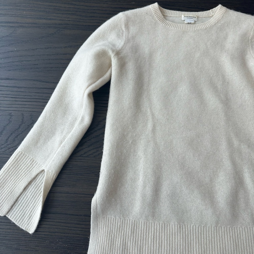 Beautiful Cashmere ivory cream sweater from Club Monaco XS